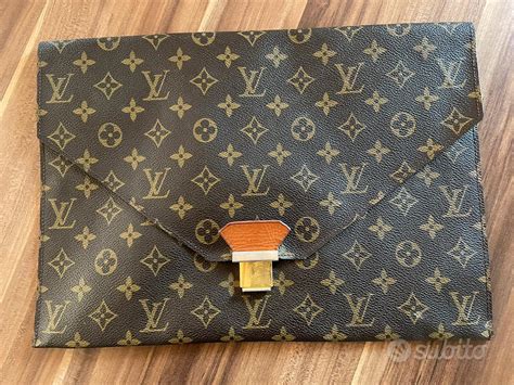 louis vuitton busta prezzo|louis vuitton catalogo.